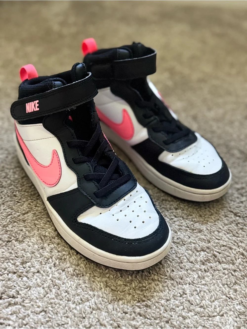 Nike Court Borough Mid 2